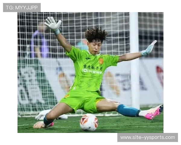 姚浩洋零封守门获赞誉 铜梁龙19岁门将中超首秀稳健